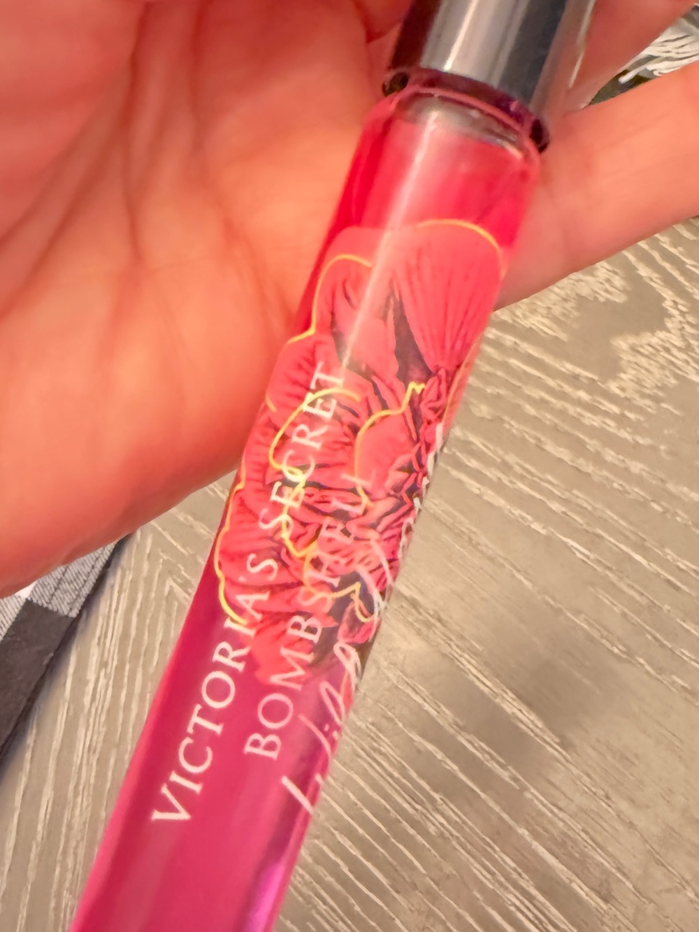 Victorias Secret Bombshell Rollerball Perfume